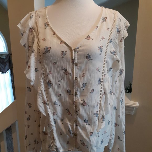 Planet Gold Tops - Cute top By Planet Gold L NWOT